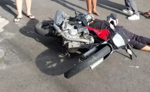 Motociclista de app é assassinado enquanto embarcava passageiro