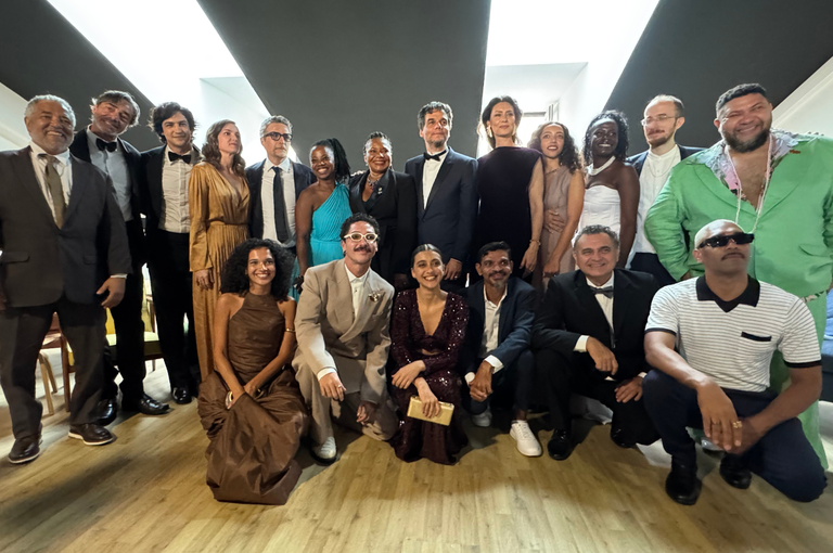 Filme brasileiro Agente Secreto tem estreia mundial aplaudida durante 13 minutos em Cannes